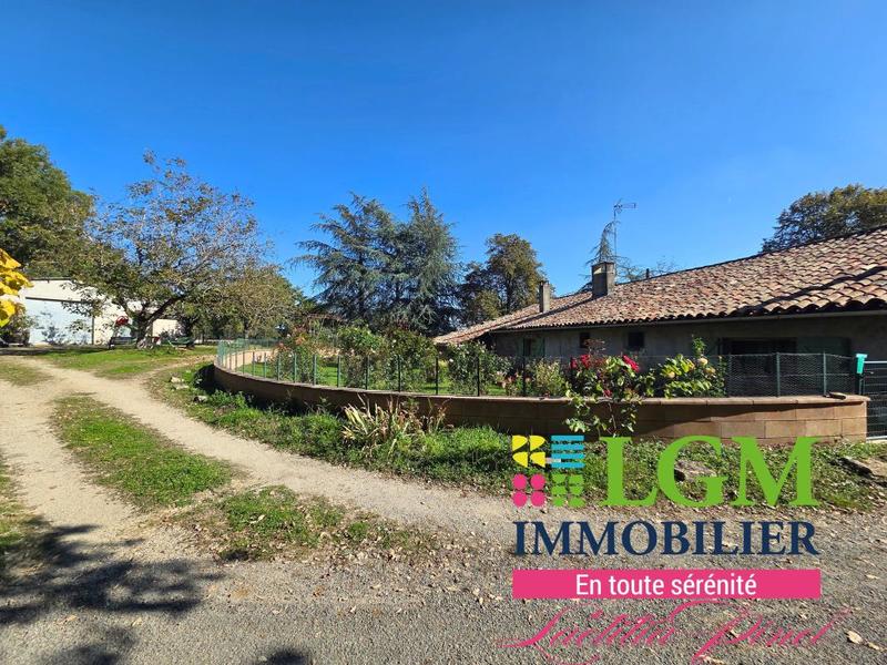 Maison - 200 m² - 7 pièces