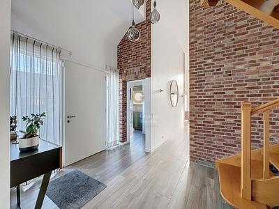 Maison - 183 m² - 12 pièces