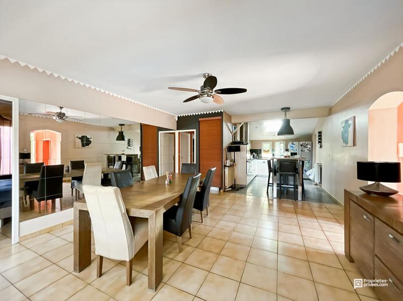 Maison - 120 m² - 5 pièces