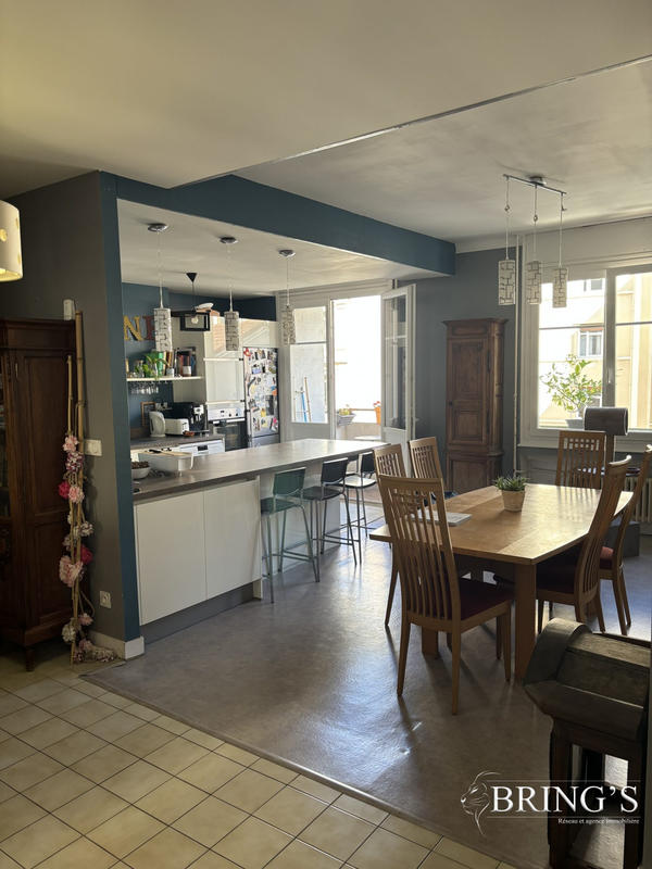 Appartement - 140 m² - 7 pièces