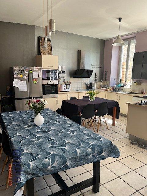 Appartement - 164 m² - 5 pièces