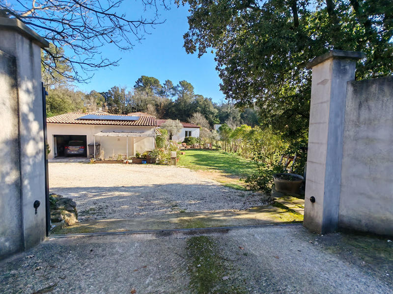 Maison - 179 m² - 5 pièces