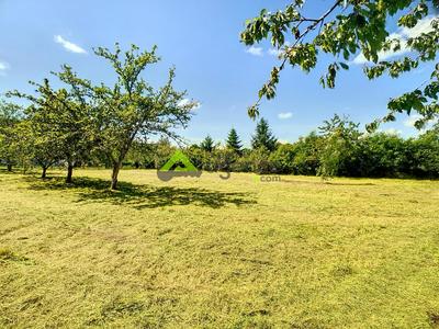 Terrain constructible - 1 100 m²