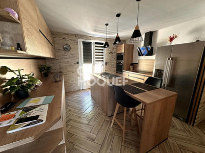 Maison - 146 m² - 9 pièces