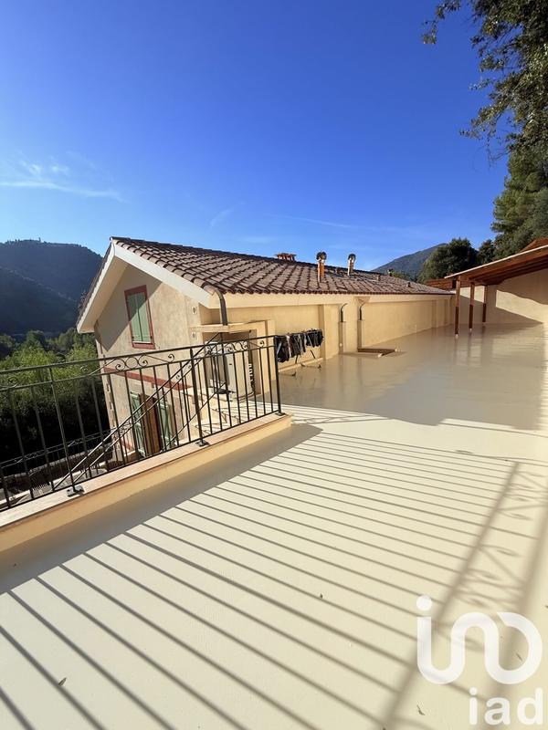 Maison - 123 m² - 6 pièces