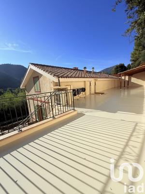 Maison - 123 m² - 6 pièces