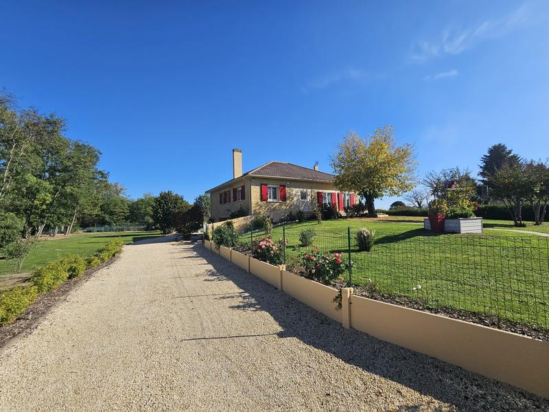 Maison - 163 m² - 5 pièces