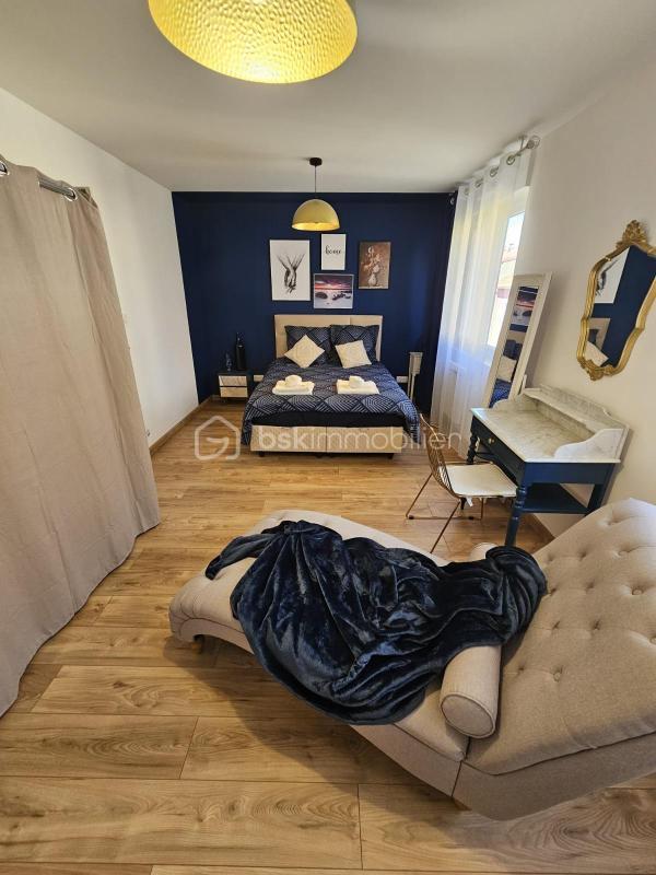 Appartement - 100 m² - 5 pièces