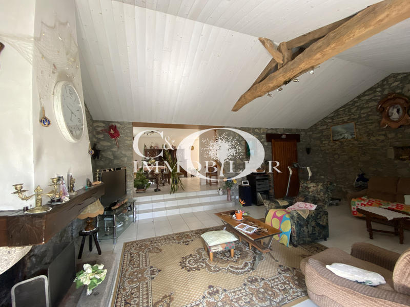 Maison - 183 m² - 6 pièces