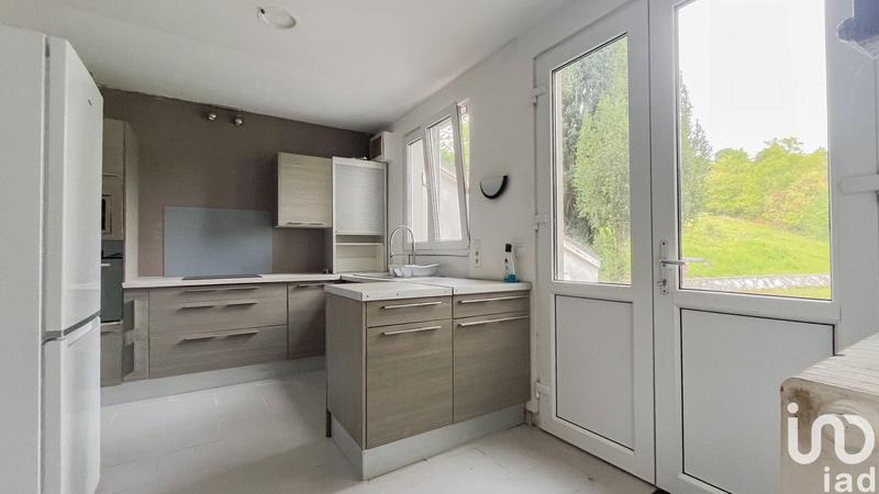 Maison - 213 m² - 8 pièces