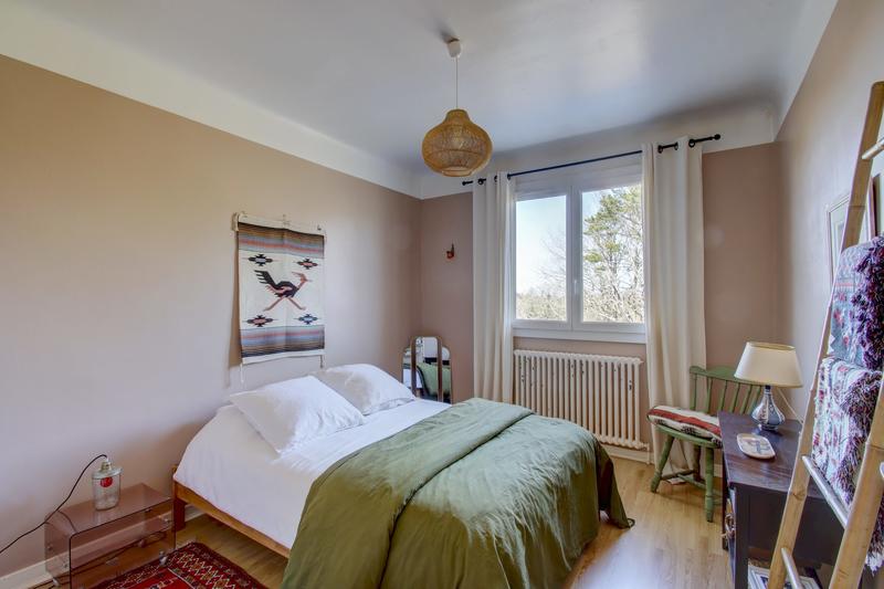 Maison - 230 m² - 5 pièces