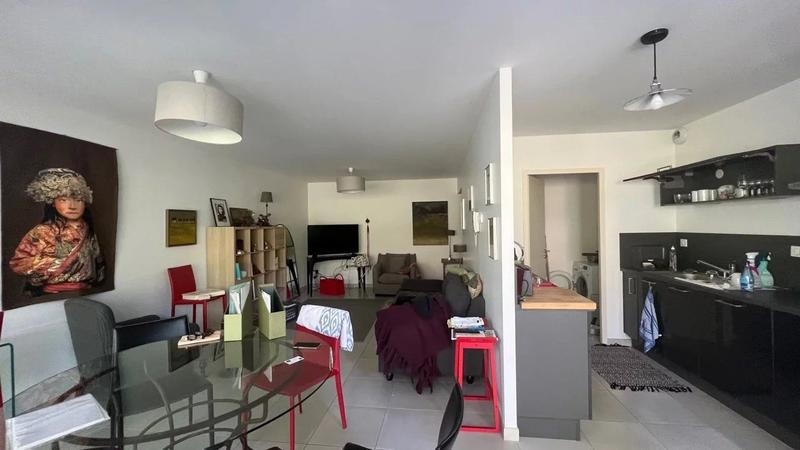 Appartement - 75 m² - 3 pièces
