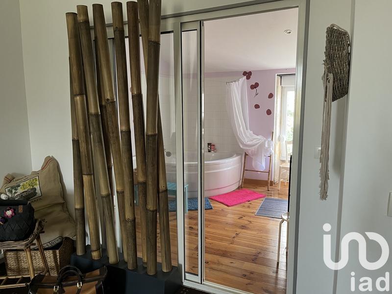 Maison - 320 m² - 8 pièces