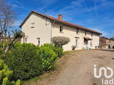 Maison - 366 m² - 11 pièces