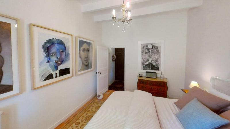 Maison traditionnelle - 203 m² - 8 pièces