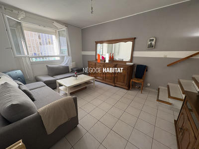 Maison - 94 m² - 6 pièces