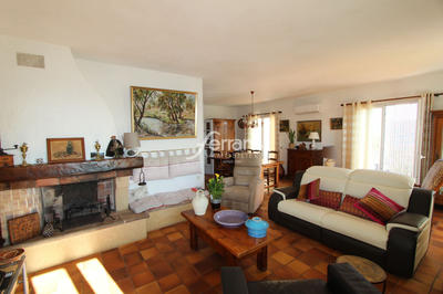 Maison - 206 m² - 6 pièces