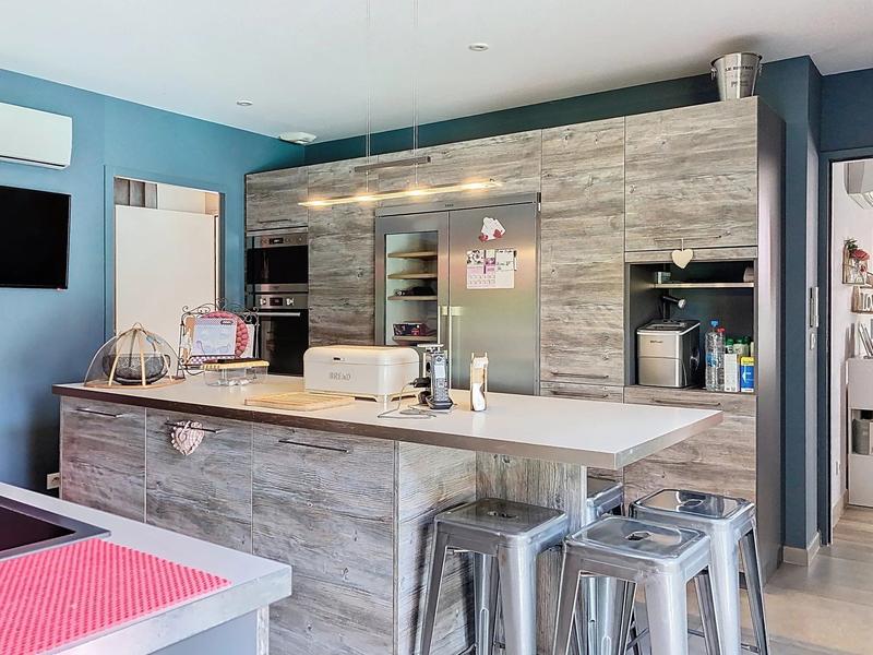 Maison - 215 m² - 7 pièces