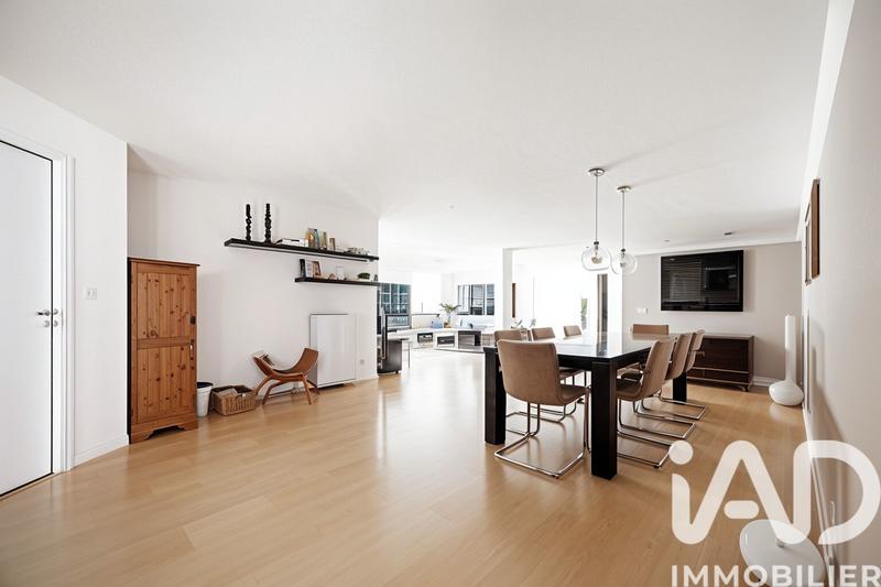 Appartement - 200 m² - 6 pièces