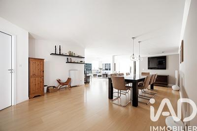 Appartement - 200 m² - 6 pièces