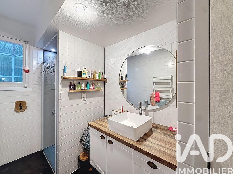 Maison - 202 m² - 7 pièces