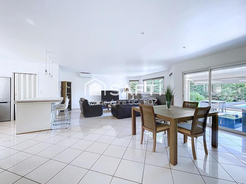 Maison - 120 m² - 5 pièces