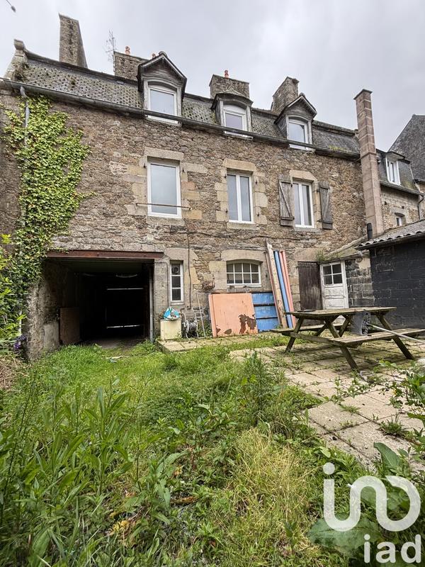 Maison de ville - 235 m² - 7 pièces