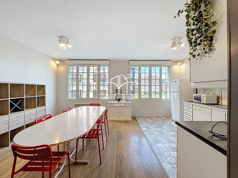 Appartement - 70 m² - 3 pièces