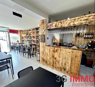 Fonds de commerce - Magasins - 102 m²