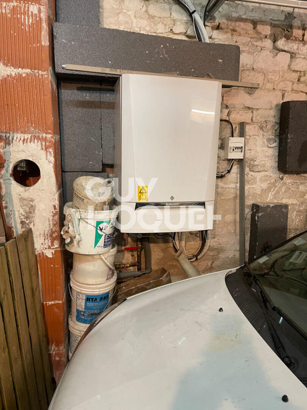 Maison - 90 m² - 5 pièces