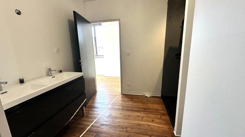 Maison de ville - 225 m² - 8 pièces