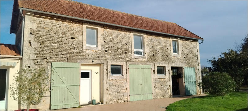 Maison - 180 m² - 7 pièces