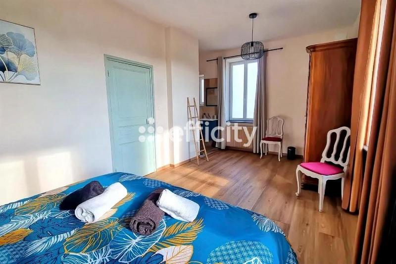 Immeuble - 347 m² - 11 pièces