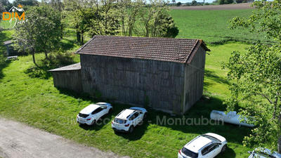 Maison - 600 m² - 5 pièces