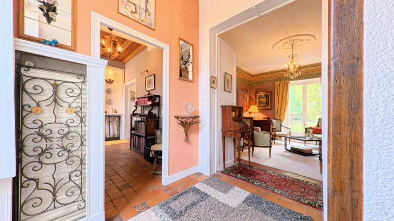 Maison - 170 m² - 7 pièces