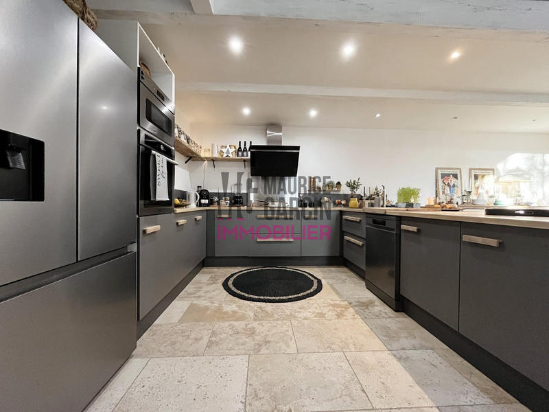 Maison - 140 m² - 4 pièces