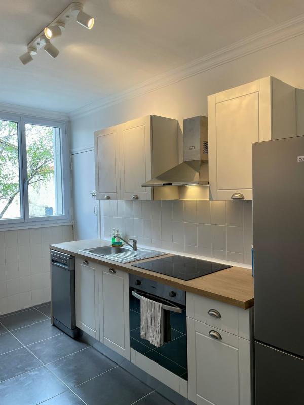 Appartement - 90 m² - 5 pièces