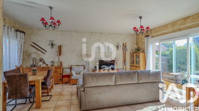 Maison - 111 m² - 6 pièces