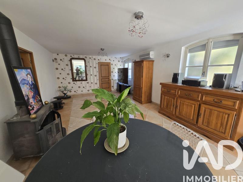 Appartement - 99 m² - 4 pièces