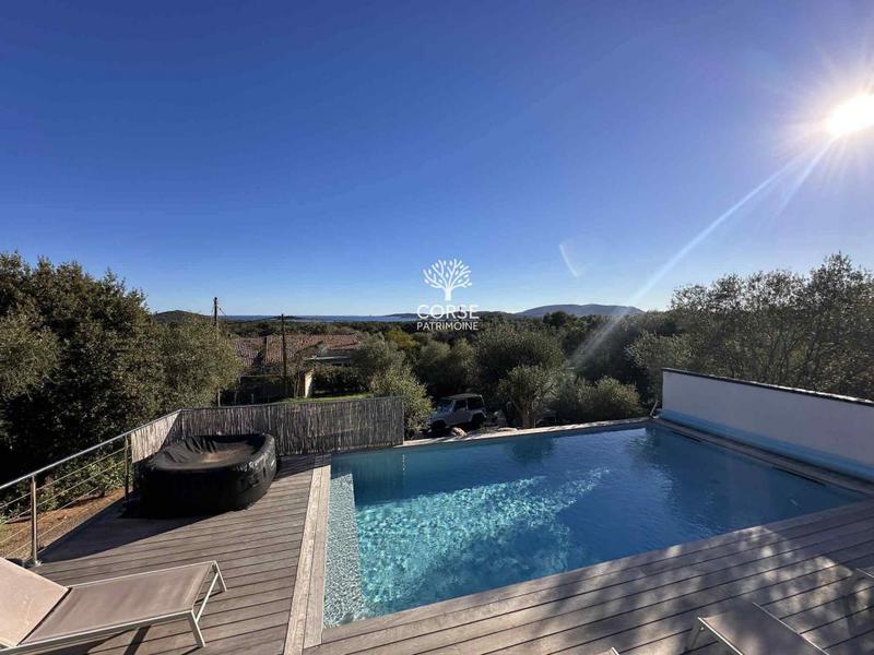 Villa - 95 m² - 4 pièces