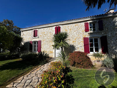 Maison ancienne - 168 m² - 7 pièces