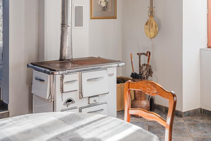 Maison en pierre - 234 m² - 6 pièces