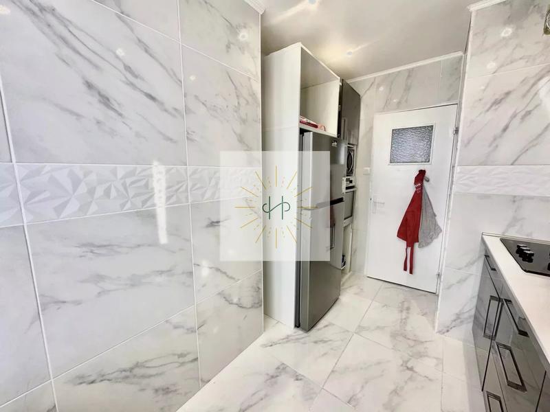 Appartement - 76 m² - 6 pièces