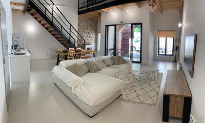 Loft - 130 m² - 5 pièces