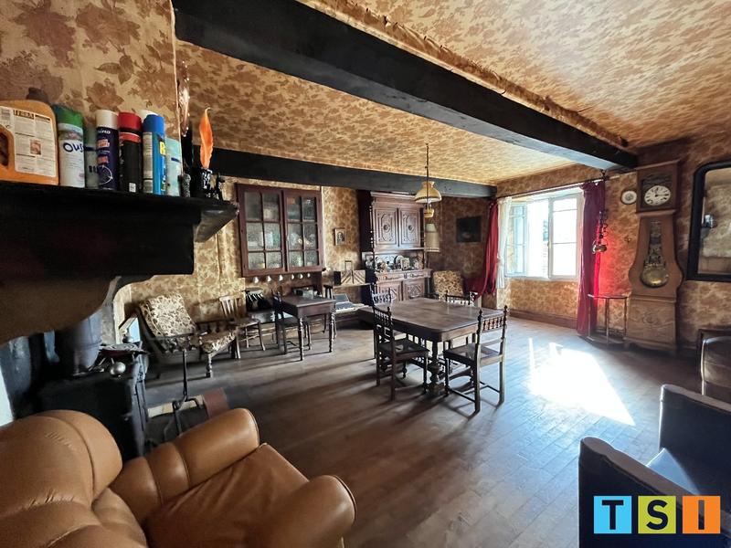 Maison - 137 m² - 5 pièces