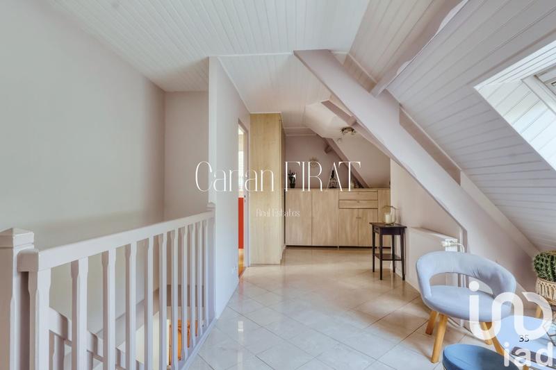 Maison - 195 m² - 7 pièces