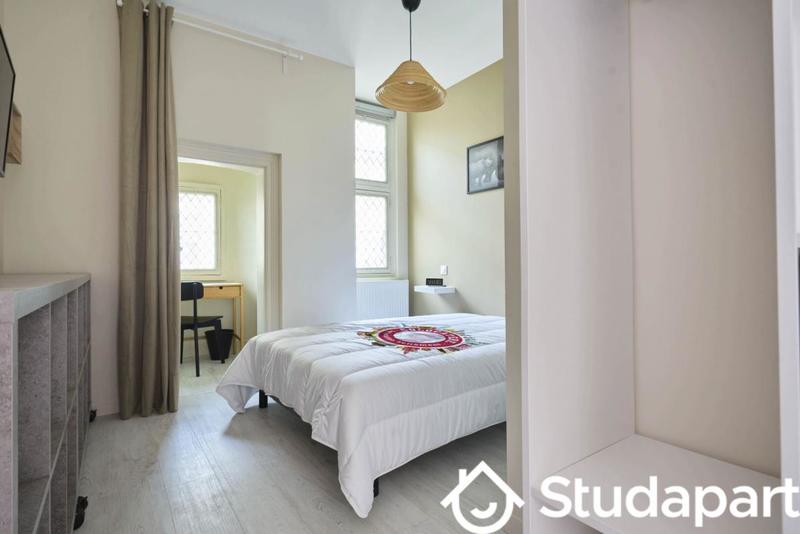 Chambre - 13 m² - 1 pièce