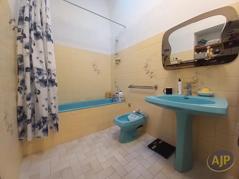 Maison - 99 m² - 4 pièces