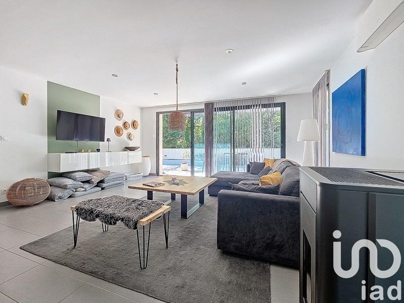 Maison - 185 m² - 7 pièces