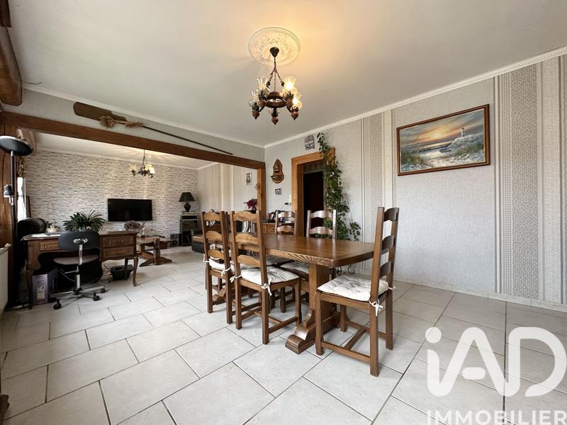 Maison - 104 m² - 6 pièces